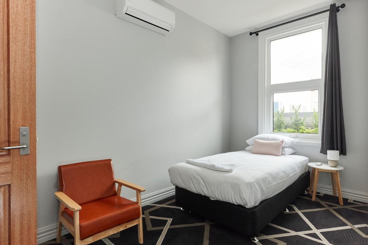 Sports Garden Hotel Launceston Bagian luar foto